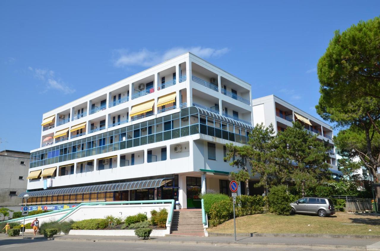 Appartamenti Tonin Bibione Exteriör bild